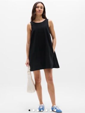 Athleta Retreat linen dress